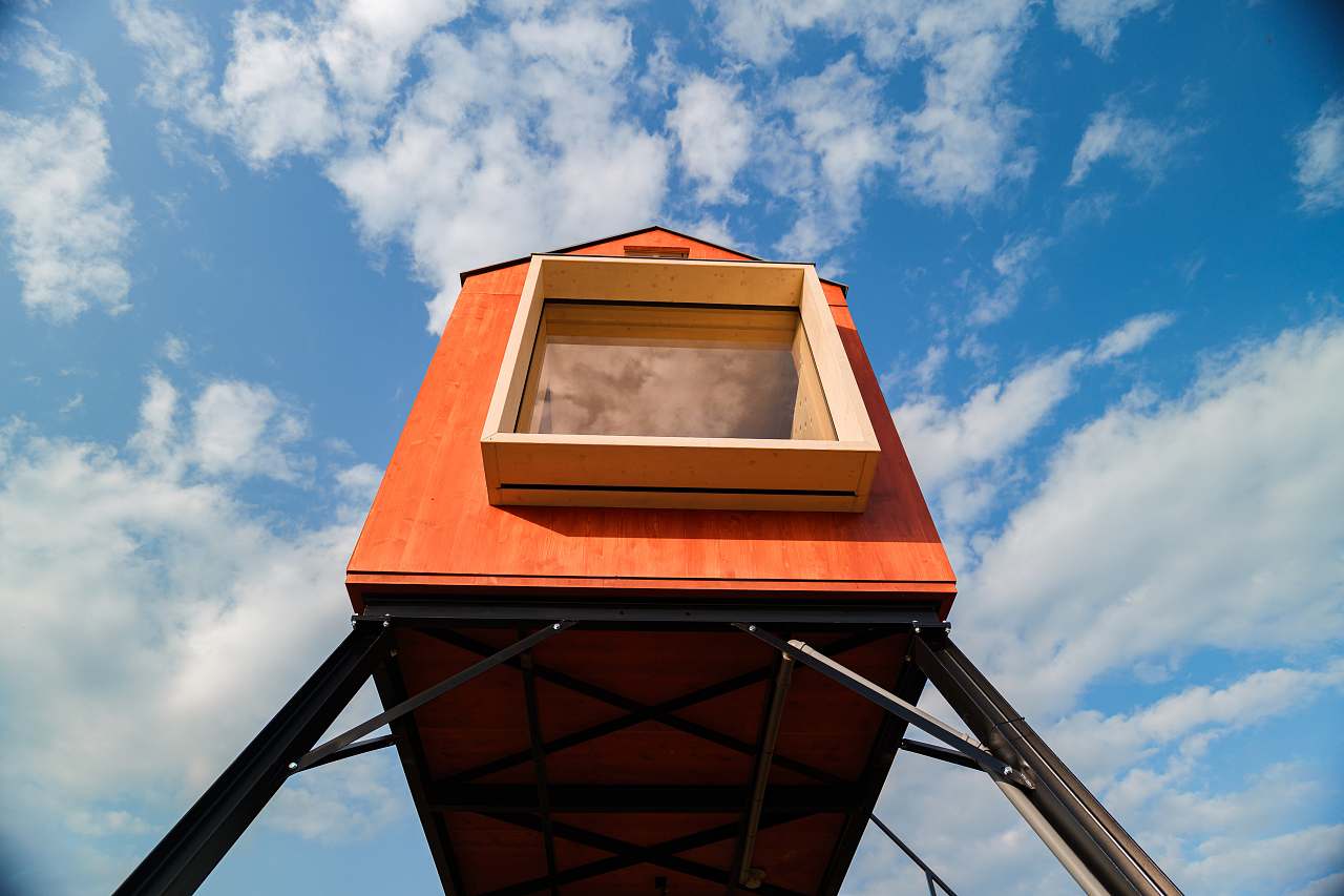 posed-rocky-struhare-87ce- (1) (jpeg)